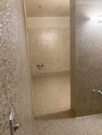 Floor-to-ceiling with HERMETIC™ Flake in this hospital- elite crete midsouth 6