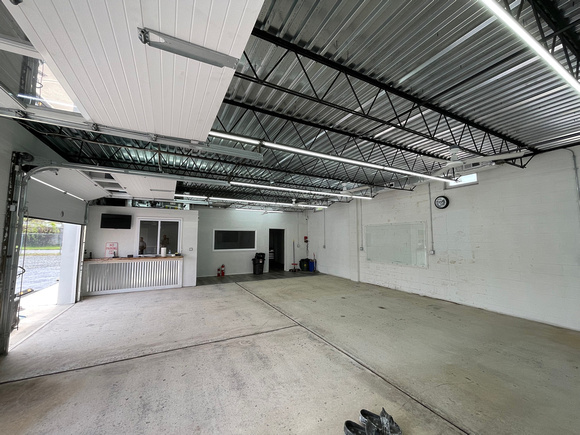 Commercial garage HERMETIC™ Flake by DCE Flooring LLC 20