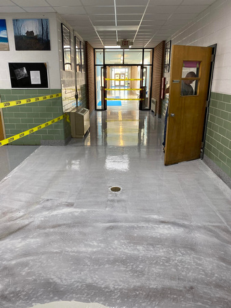 HERMETIC™ Flake installed at Montgomery County High School (Missouri) by Extreme Floor Coatings, LLC 9