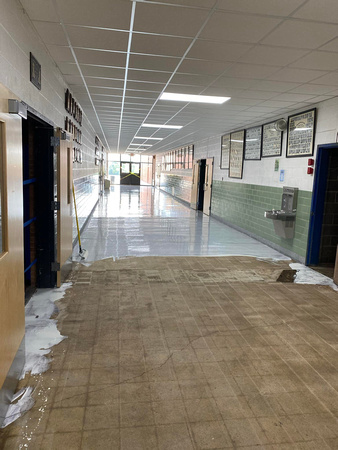 HERMETIC™ Flake installed at Montgomery County High School (Missouri) by Extreme Floor Coatings, LLC 8