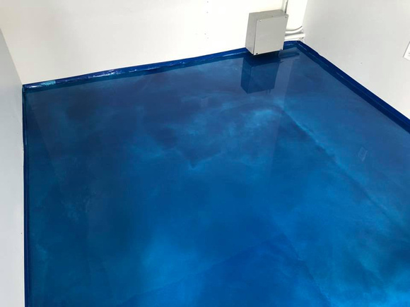 The Reef tanning salon ECS blue over custom teal base reflector by Titan Coatings @titancoatingsutah - 4