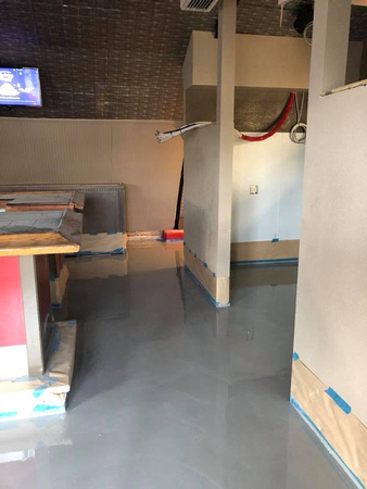 Ricky T's @rickytsbarandgrille in Treasure Island, FL gunmetal with orange gold and russet accents over medium gray base by Unified Flooring Solutions, Inc. - 7