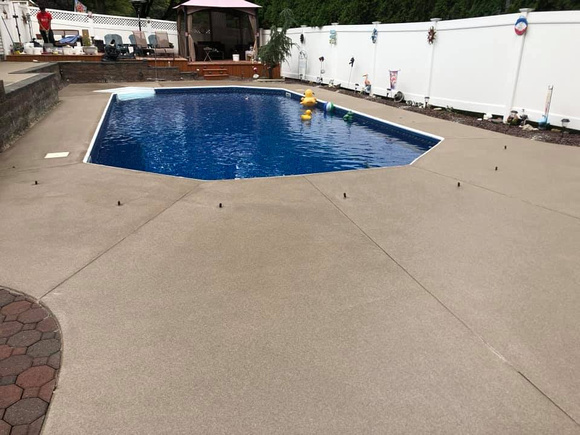 Pool quartz with spartic-all by Ecua epoxy floors corp - 1