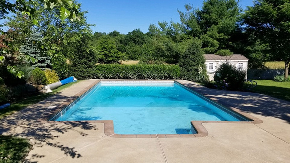 Pool splatter texture thin-finish by Advanced Concrete Solutions LLC