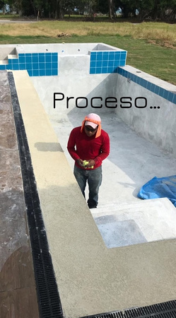 Pool thin-finish by the arq. Leticia Pitty Lopez and his team in Panama - 10
