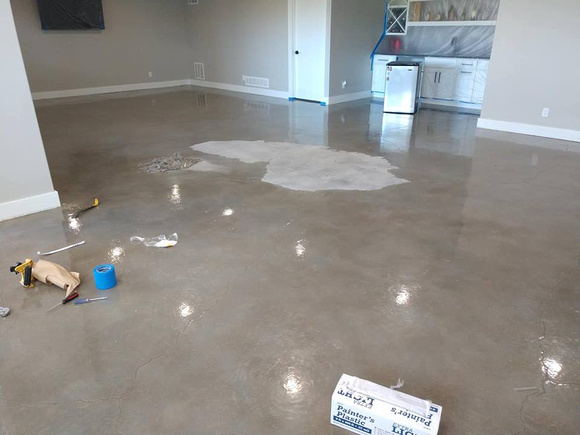 #39 HOP charcoal pearl, titanium and coffee reflector by A R Flooring Installation & Concrete Floor Solutions - 10