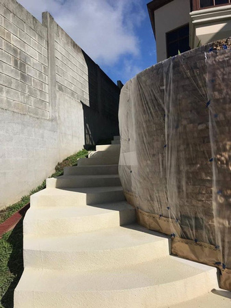 Apartment complex walkways, stairs and garage in Costa Rica thin-finish by EsConcreto @EsConcreto - 17