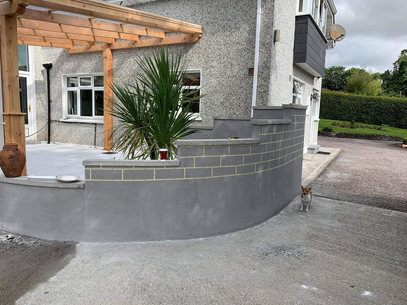 Retaining wall thin-finish red brick in Clonmel Ireland by IP home& garden - 11