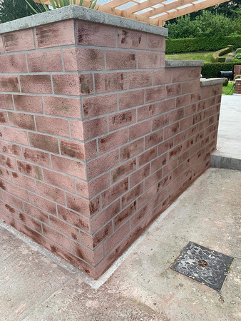 Retaining wall thin-finish red brick in Clonmel Ireland by IP home& garden - 2