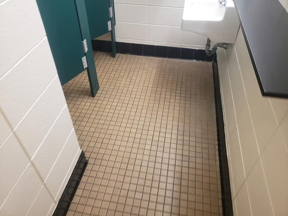 Laconia High School bathroom flake by Dornbrook-Concrete-Coatings @DornbrookConcreteCoatings - 10