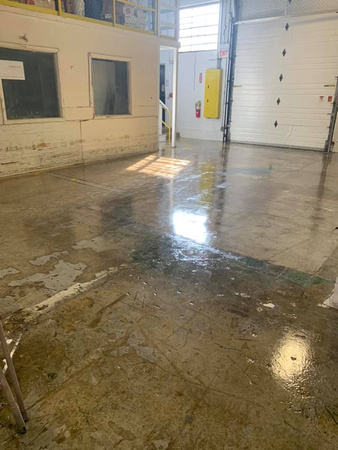 Able Electropolishing in Cicero, IL warehouse flake by American Floor Coatings - 4