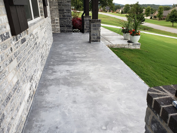Patio splatter knockdown 24 in tiles by LImitless Innovations Decorative Concrete @LimitlessConcreteDesigns - 13