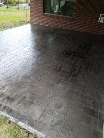 Patio thin-finish by Bryngelson Concrete - 1