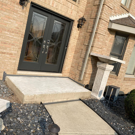 Front steps in Orland Park, IL by Leo Flooring Systems @leofloorings - 6