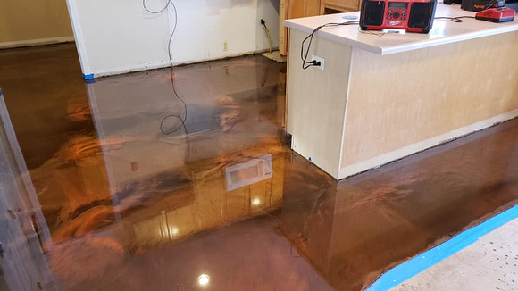 HOP coffee and copper reflector over plywood sub-floor by Advanced Concrete Solutions LLC - 4