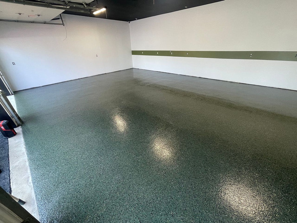 GProject HERMETIC™ Flake by DCE Flooring LLC 4
