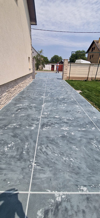 MICROCEMENT THIN-FINISH sidewalk by IDEAL Design 8