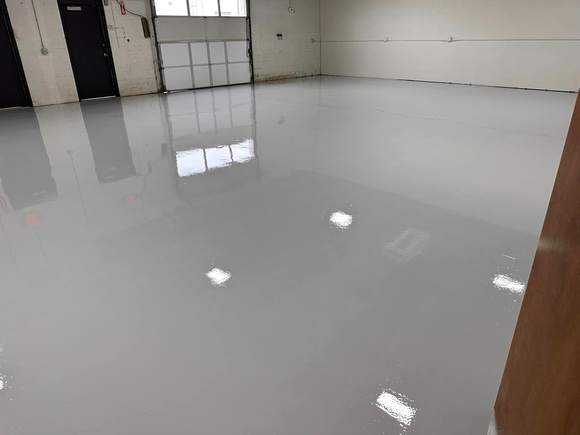 Commercial garage 2100 sqft HERMETIC™ Neat by Greens’ Pure Coatings 8