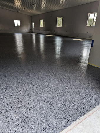 Commercial garage HERMETIC™ Flake by Wall’s Floor Coatings & ARMOR EPOXY FLOORS 2