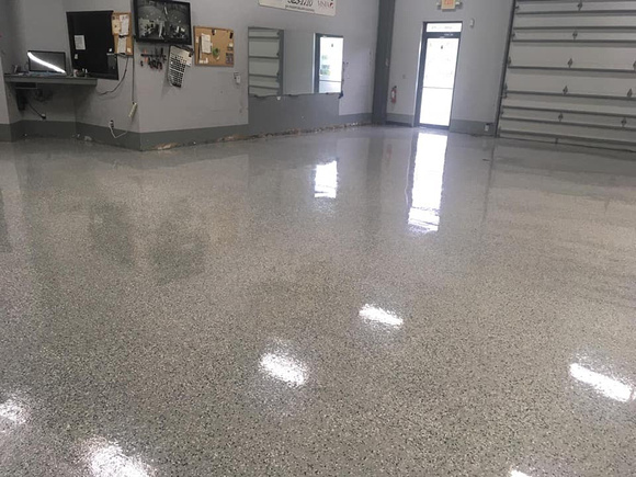 Commercial garage flake by R&R Services Of The Lowcountry: Epoxy Non slippery Floors @epoxyconcretedesign - 3