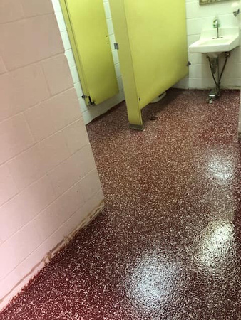 Goldsby Meats bathroom red flake by High Performance Coatings of the Midwest @highperformancecoatingsofthemidwest - 1