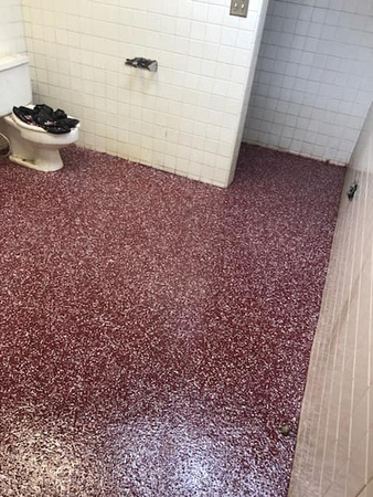 Goldsby Meats bathroom red flake by High Performance Coatings of the Midwest @highperformancecoatingsofthemidwest - 2