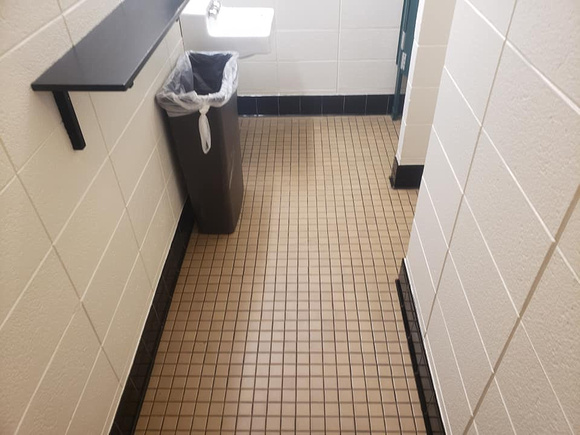 Laconia High School bathroom flake by Dornbrook-Concrete-Coatings @DornbrookConcreteCoatings - 7
