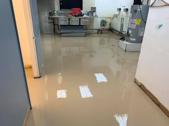 Commercial kitchen quartz by Resilience epoxy & arts @resilienceepoxy - 13