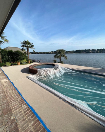 HERMETIC™ Quartz for this pool deck by Missussuppi Epoxy Floring MSE 2