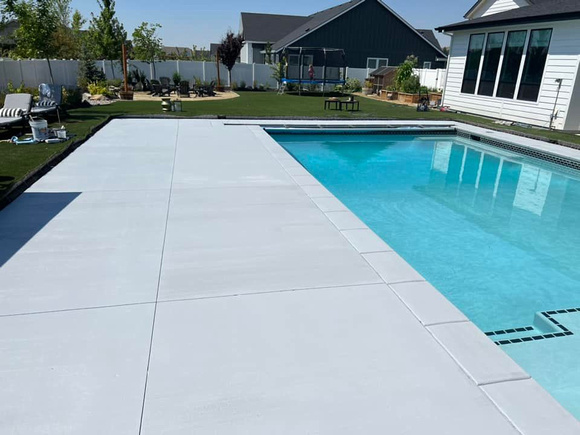 Pool deck using THING-FINISH™ Overlay by Snake River Epoxy 1