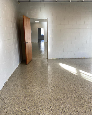 YMCA had multiples classrooms coated with HERMETIC™ Flake by JB Epoxy Flooring 4