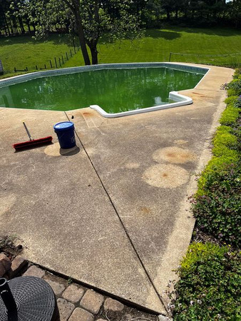 HOP pool deck coating forest greeen with black and white specs by CTi of Staunton 4