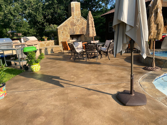 Pool deck coatings THIN-FINISH™, Troweled Texture Chocolate with ultra-stone accent sealed w: CSS by Texas Concrete Design   4